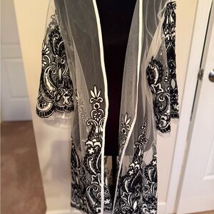 Mechant Net Black and White Floral Cardigan